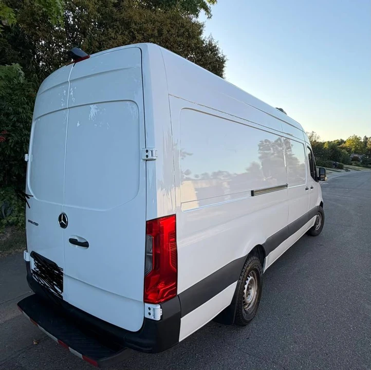 2019 Mercedes-Benz VS30 Sprinter - Image 2 of 16