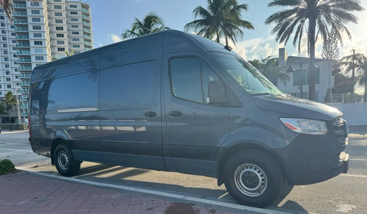 2019 Mercedes-Benz VS30 Sprinter - Image 2 of 20