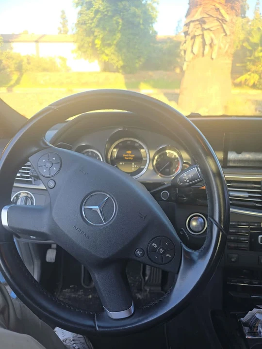 2012 Mercedes-Benz W212 E-Class - Image 5 of 5