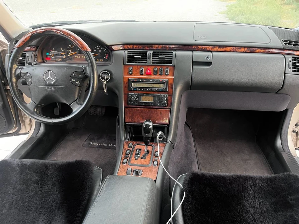 2002 Mercedes-Benz W210 E-Class - Image 11 of 24