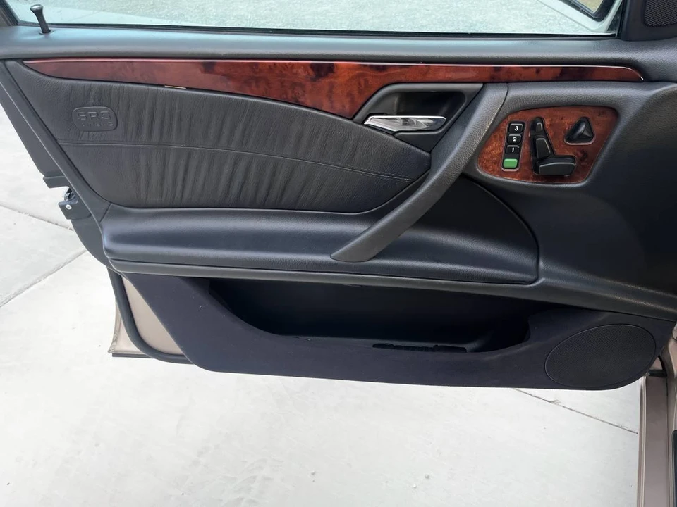 2002 Mercedes-Benz W210 E-Class - Image 16 of 24