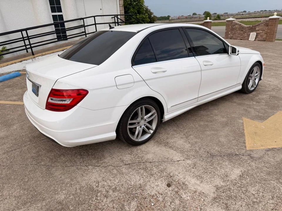 2014 Mercedes-Benz W204 C-Class - Image 4 of 18