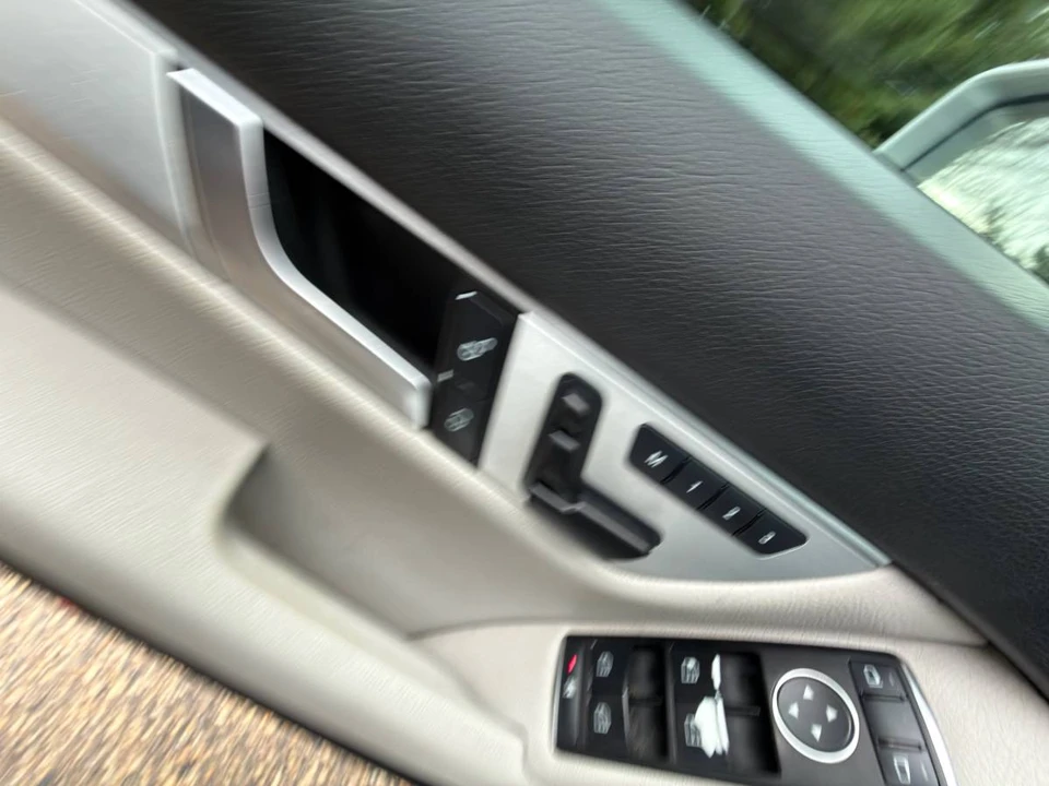 2012 Mercedes-Benz W204 C-Class - Image 10 of 18