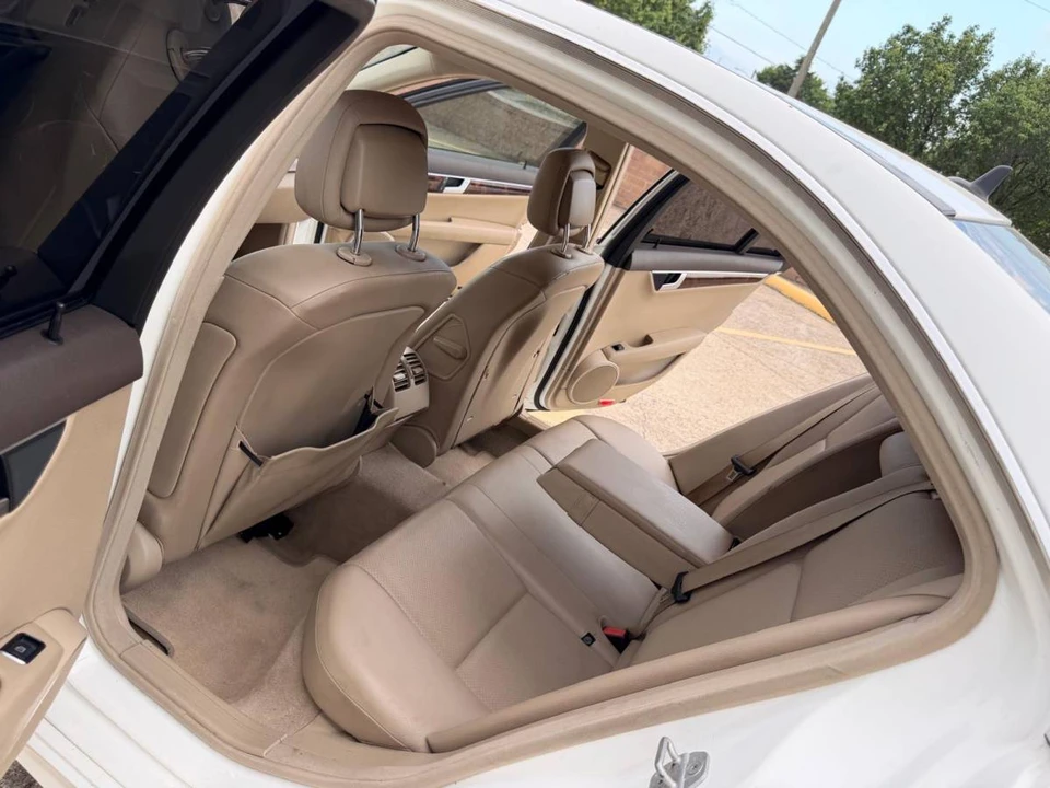 2014 Mercedes-Benz W204 C-Class - Image 14 of 18