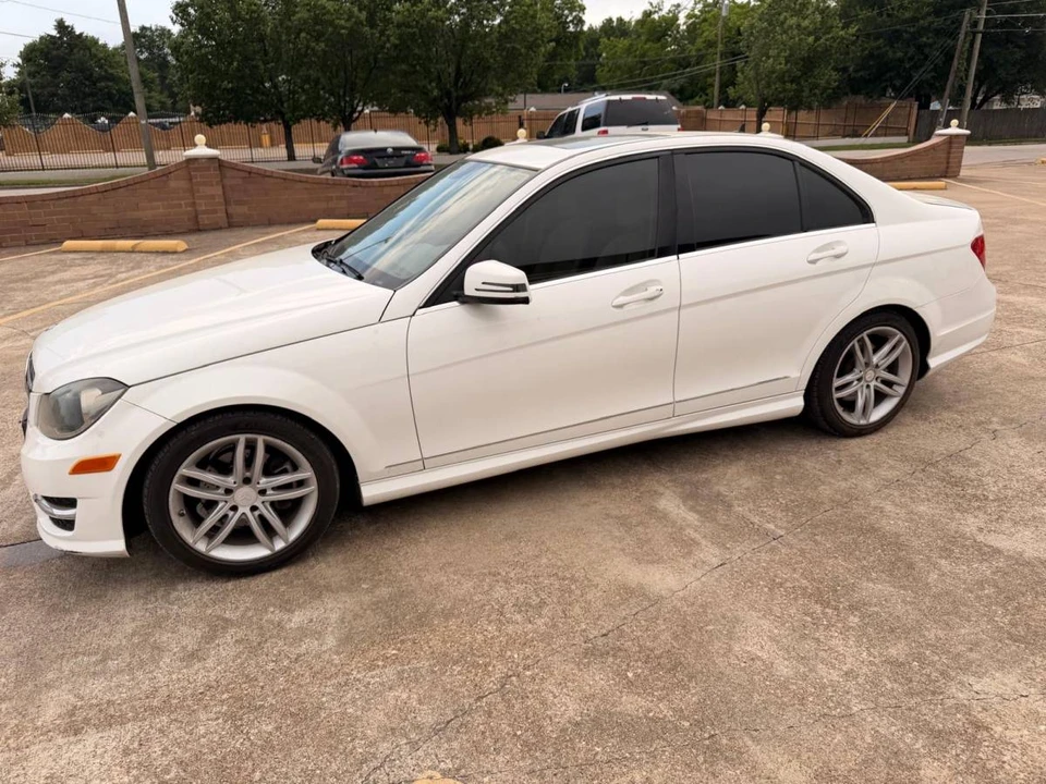 2014 Mercedes-Benz W204 C-Class - Image 8 of 18