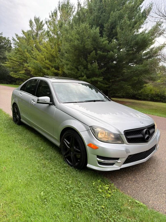 2012 Mercedes-Benz W204 C-Class - Image 3 of 18