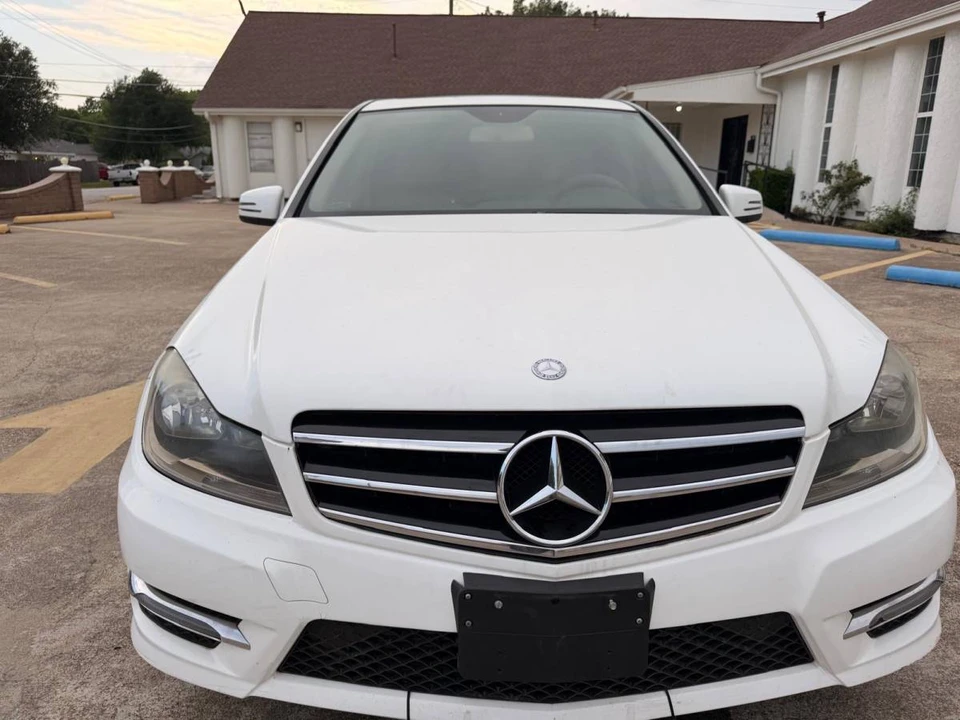 2014 Mercedes-Benz W204 C-Class - Image 2 of 18