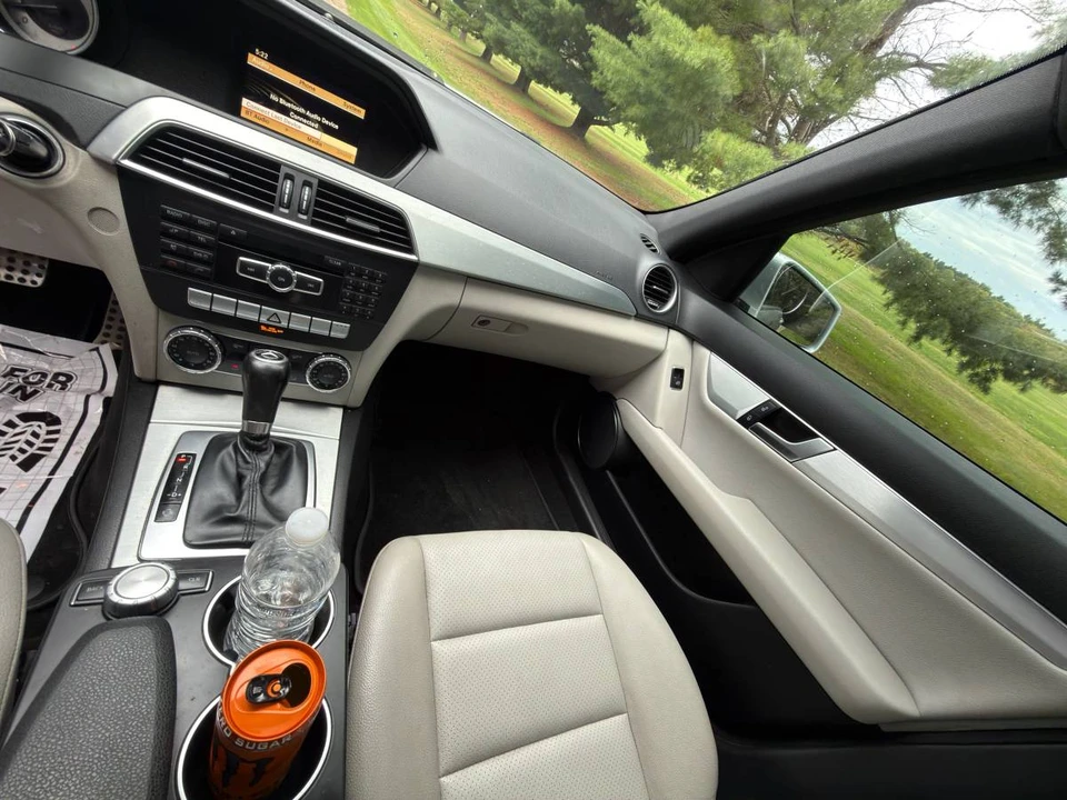 2012 Mercedes-Benz W204 C-Class - Image 12 of 18
