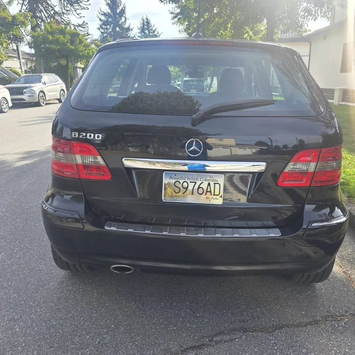 2011 Mercedes-Benz W204 C-Class - Image 5 of 9