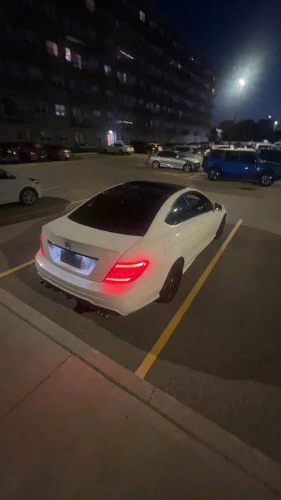 2014 Mercedes-Benz W204 C-Class - Image 2 of 4
