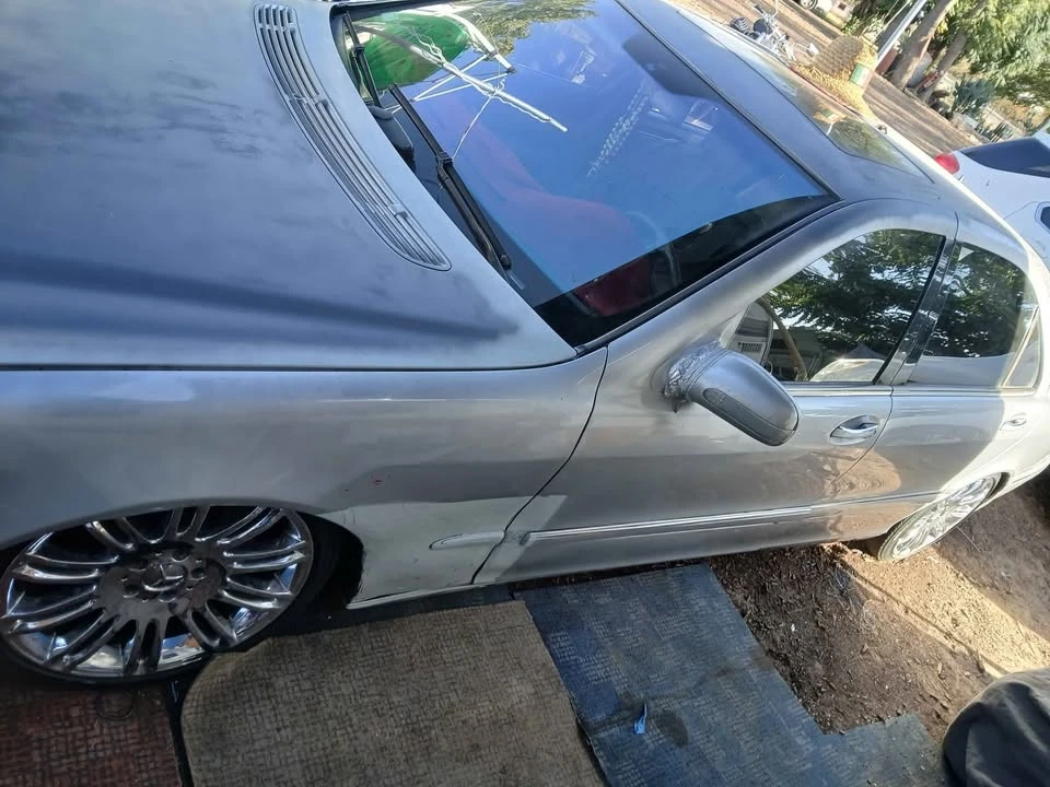 Mercedes-Benz W220 S-Class - Image 2 of 9