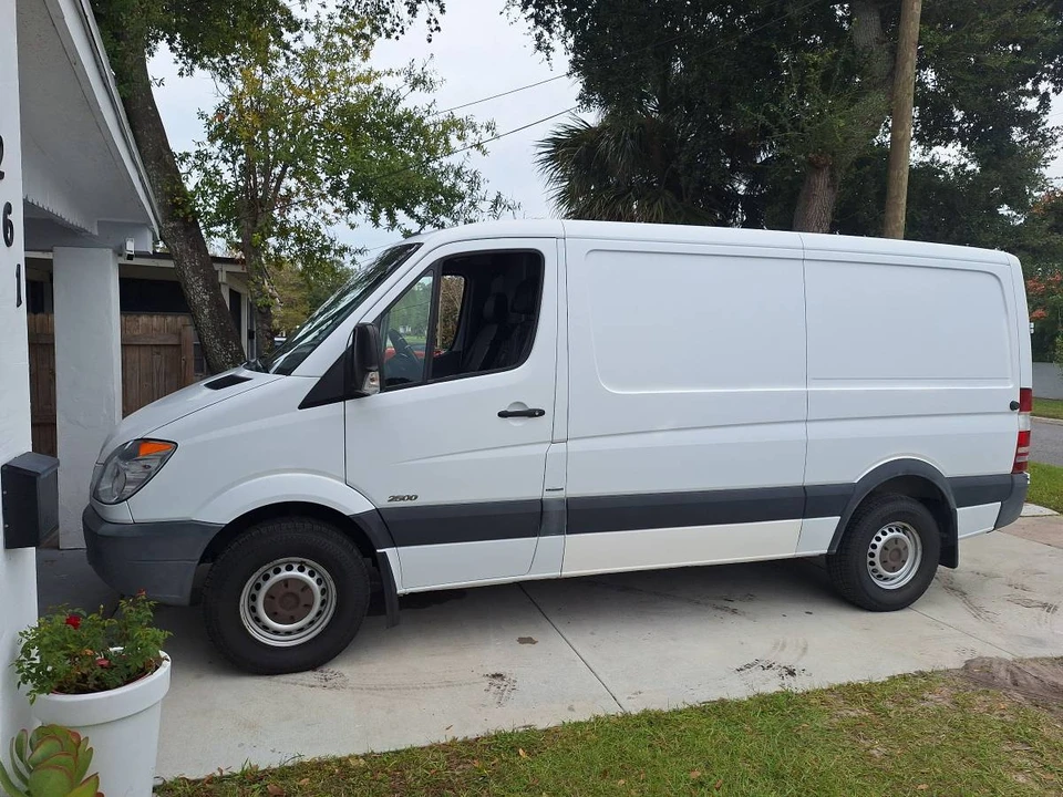 2012 Mercedes-Benz NCV3 Sprinter - Image 2 of 9