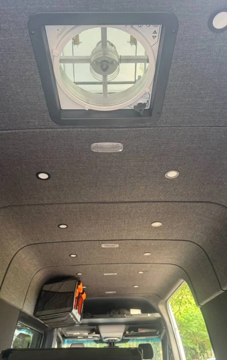 2019 Mercedes-Benz VS30 Sprinter - Image 18 of 20