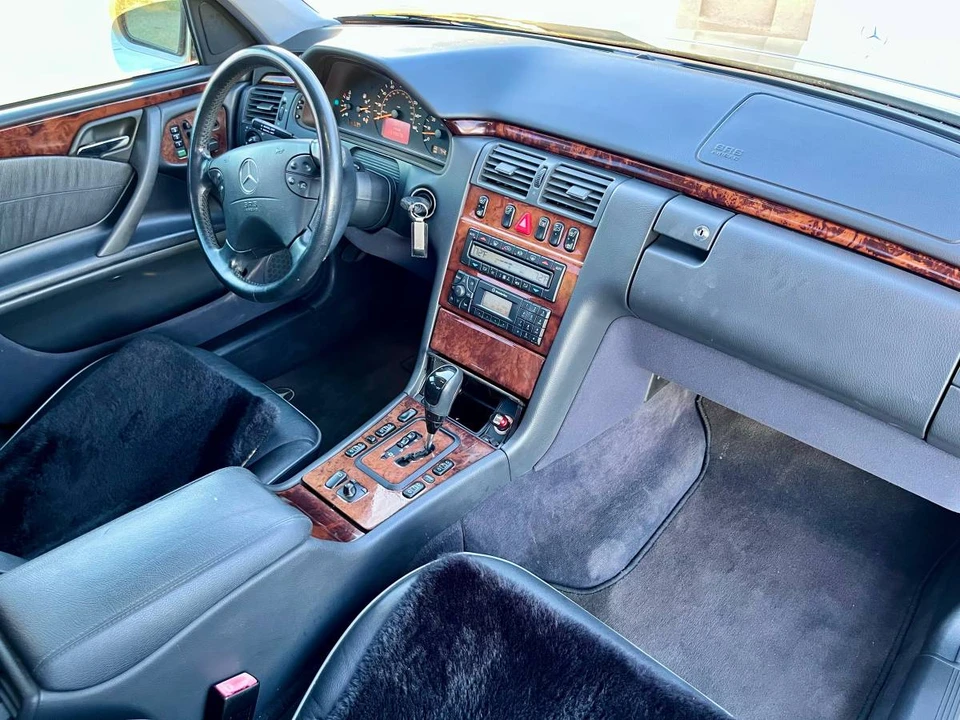2002 Mercedes-Benz W210 E-Class - Image 9 of 24