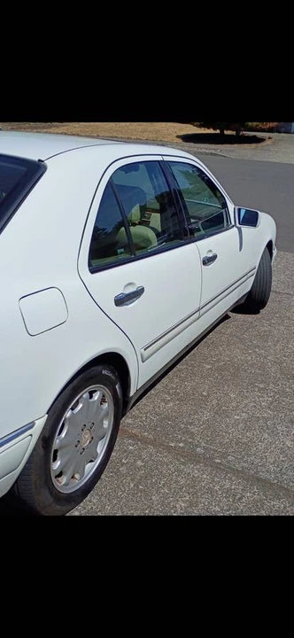 1997 Mercedes-Benz W210 E-Class - Image 14 of 17