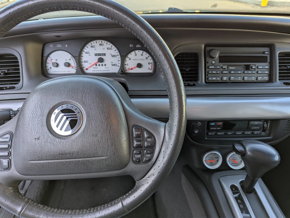 2003 Mercury Marauder - Image 19 of 24