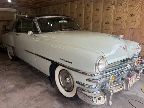 1953 Chrysler New Yorker Deluxe