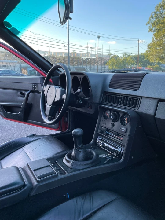 1988 Porsche 924 S - Image 16 of 31