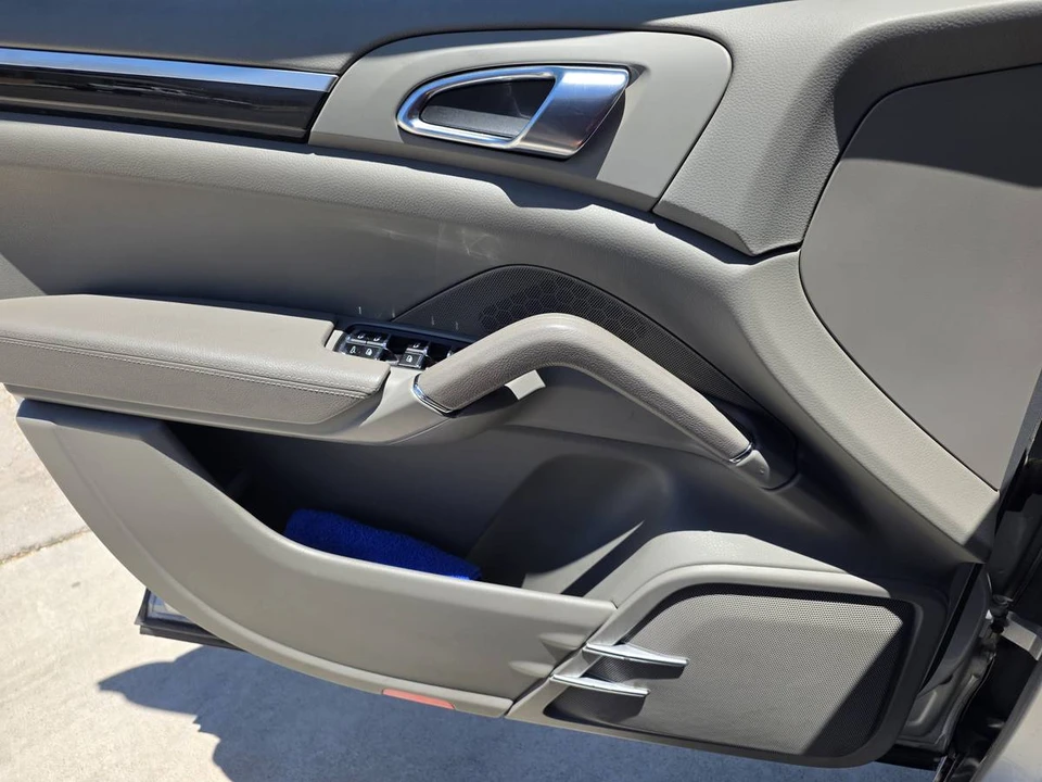 2011 Porsche 958 Cayenne - Image 21 of 24