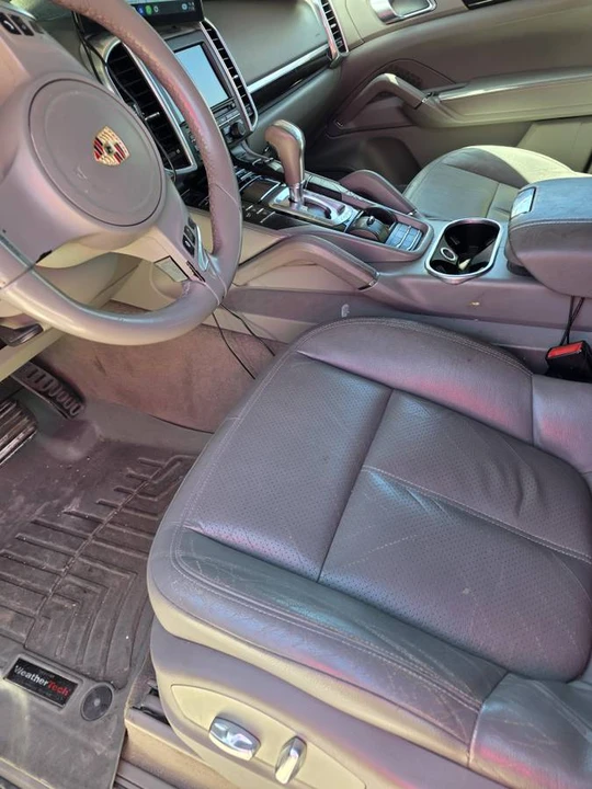 2011 Porsche 958 Cayenne - Image 20 of 24