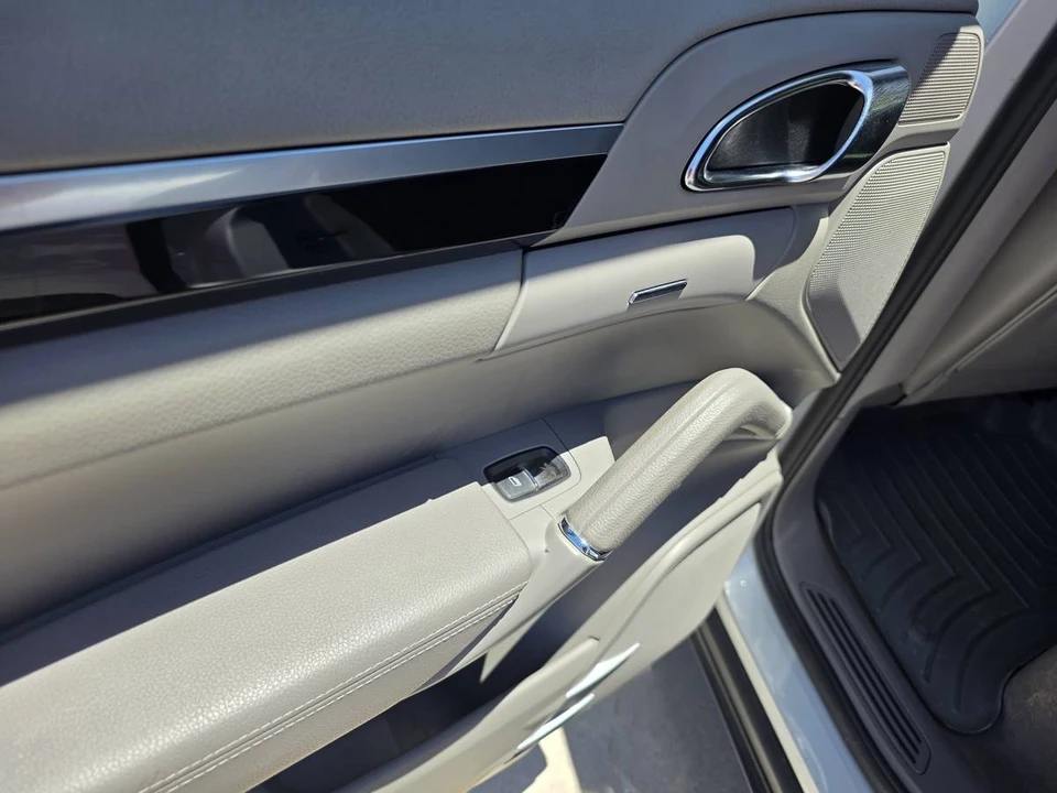 2011 Porsche 958 Cayenne - Image 17 of 24