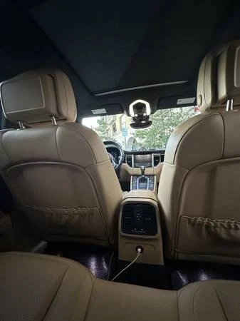 2018 Porsche Macan - Image 9 of 13