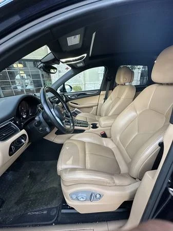 2018 Porsche Macan - Image 11 of 13