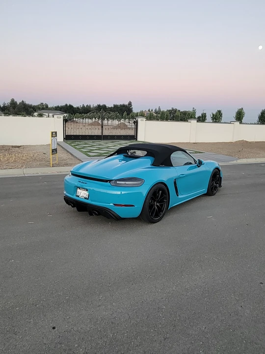 2021 Porsche 718 Boxster Spyder - Image 17 of 31