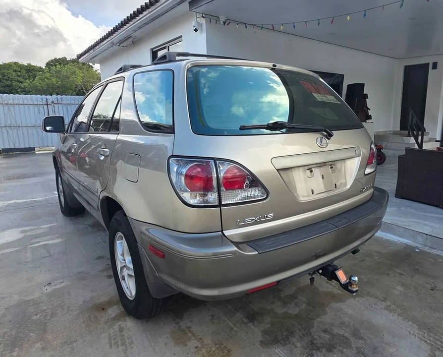 2002 Lexus RX 1st Gen - Image 6 of 10