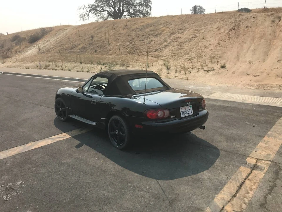 2001 Mazda NB MX-5 Miata - Image 2 of 5