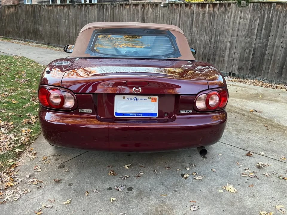 2000 Mazda NB MX-5 Miata - Image 4 of 11