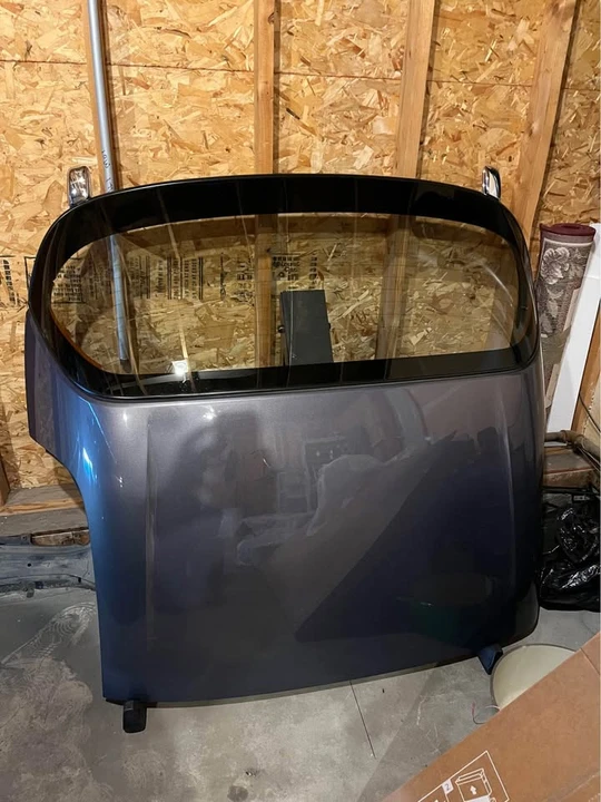 2006 Parts & Memorabilia Bodywork - Image 2 of 2