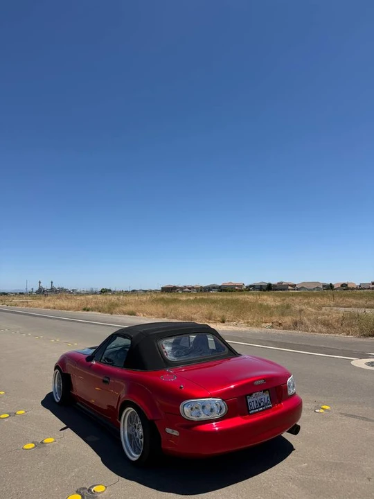 2004 Mazda NB MX-5 Miata - Image 5 of 10