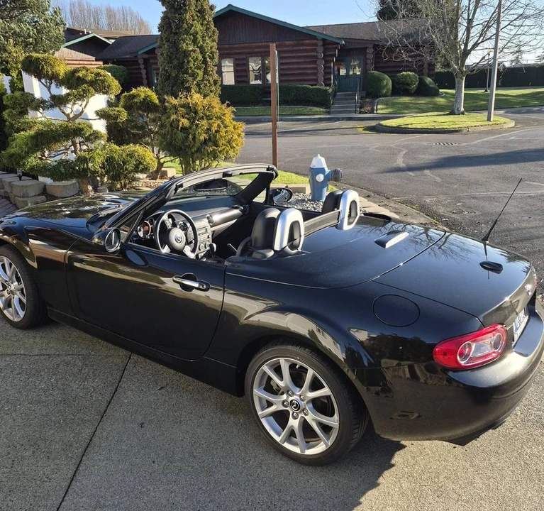 2013 Mazda NC MX-5 Miata - Image 3 of 4