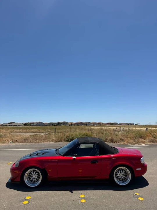 2004 Mazda NB MX-5 Miata - Image 4 of 10