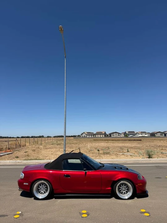2004 Mazda NB MX-5 Miata - Image 3 of 10