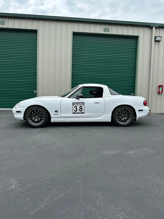 2001 Mazda NB MX-5 Miata - Image 2 of 12