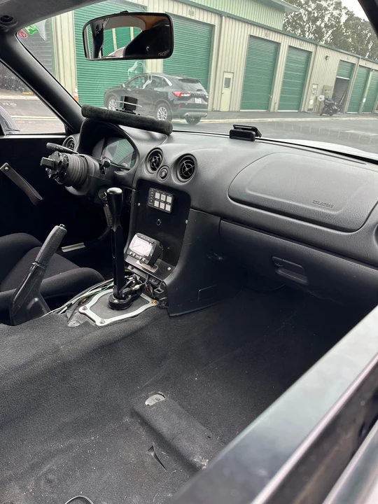 2001 Mazda NB MX-5 Miata - Image 6 of 12