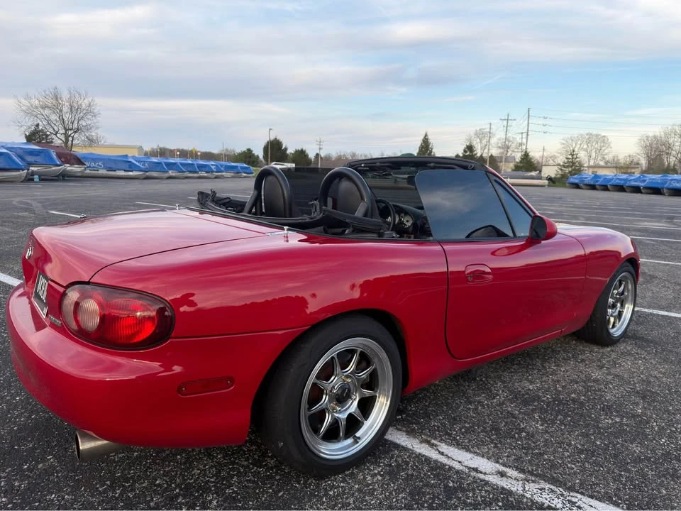 2002 Mazda NB MX-5 Miata - Image 9 of 10