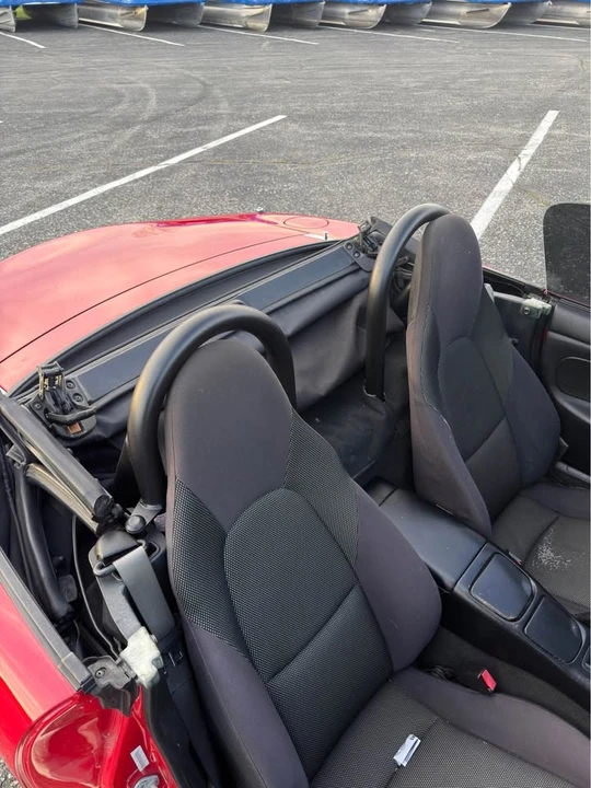 2002 Mazda NB MX-5 Miata - Image 6 of 10