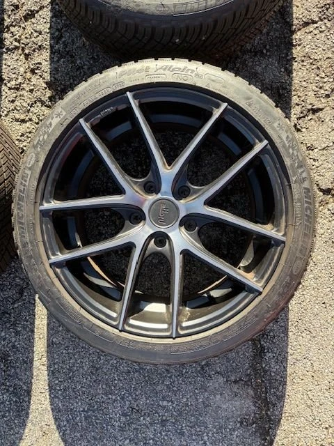 2017 Parts & Memorabilia Other Wheels - Image 2 of 12