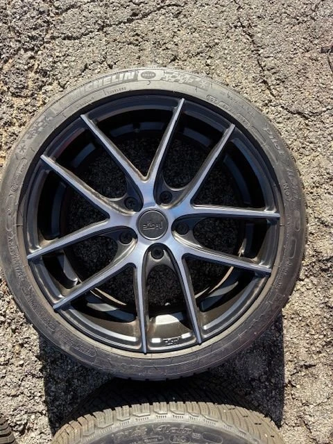2017 Parts & Memorabilia Other Wheels - Image 3 of 12