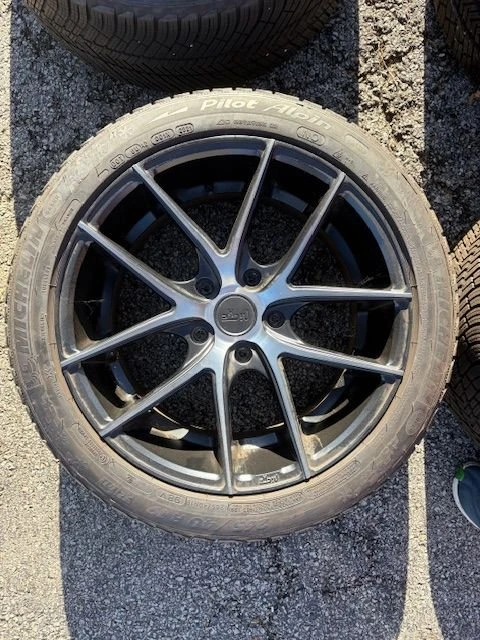 2017 Parts & Memorabilia Other Wheels - Image 4 of 12