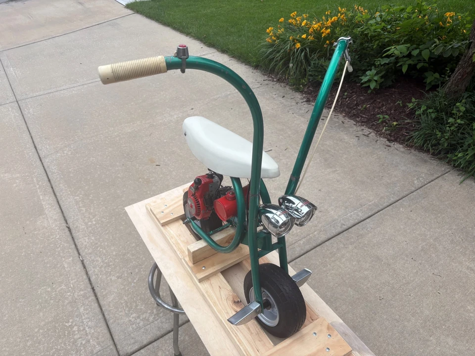 Vehicle image 2 of 22