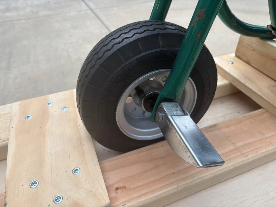 Vehicle image 11 of 22