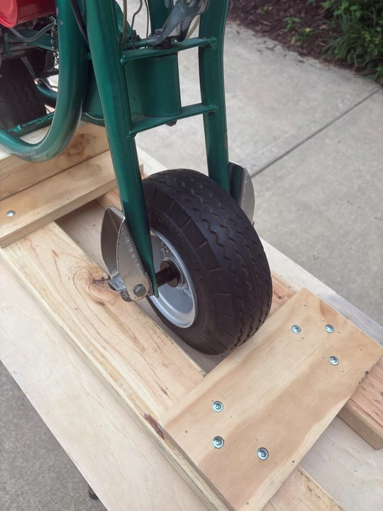 Vehicle image 9 of 22