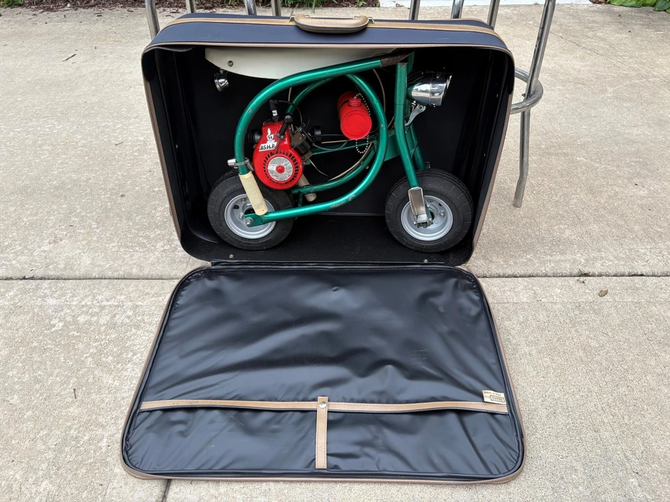 Vehicle image 20 of 22