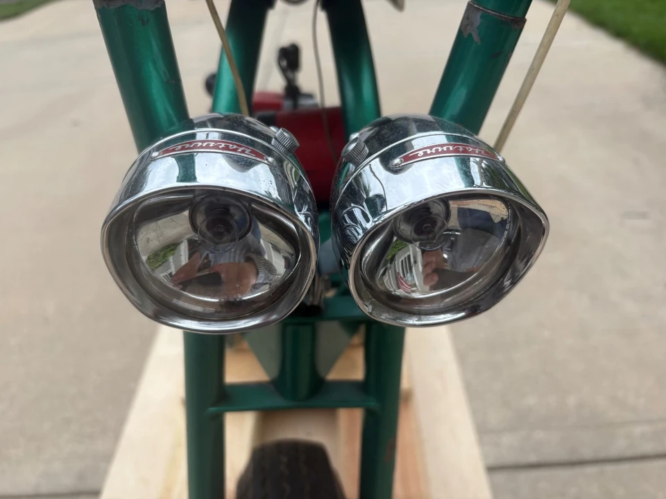 Vehicle image 8 of 22