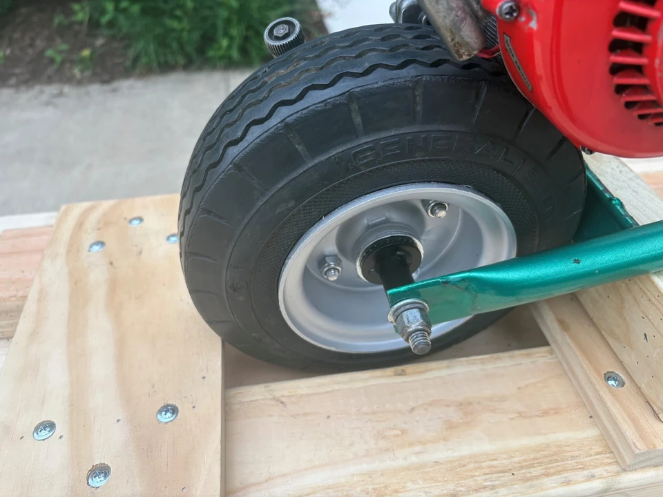 Vehicle image 12 of 22