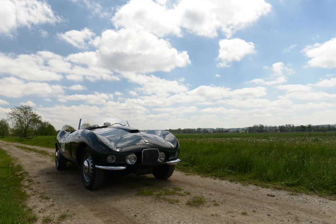 1954 Arnolt - Image 2 of 31